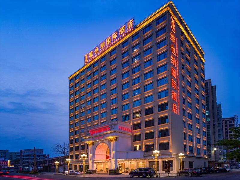 Vienna International Hotel Puning International Commodity City Экстерьер фото