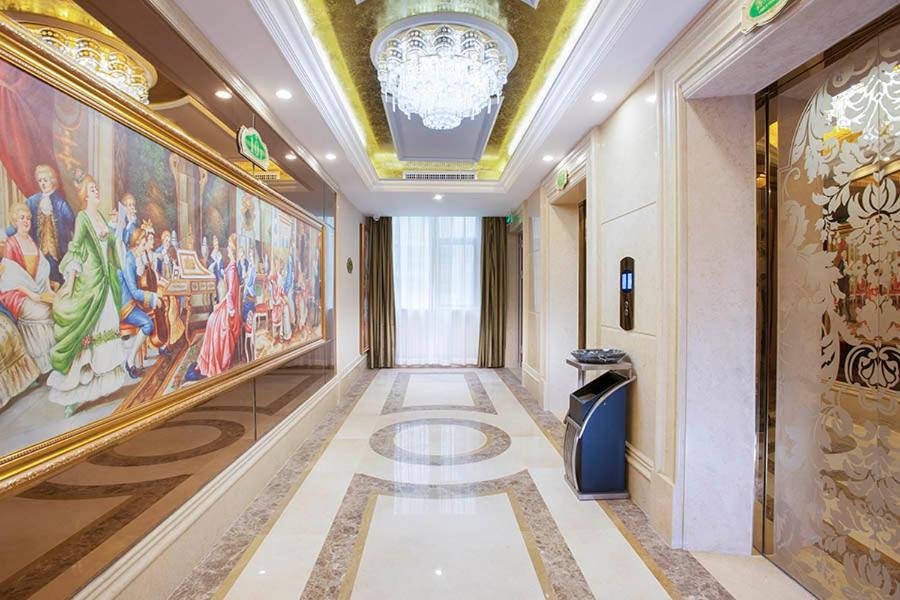 Vienna International Hotel Puning International Commodity City Экстерьер фото