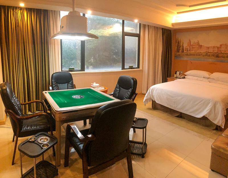 Vienna International Hotel Puning International Commodity City Экстерьер фото
